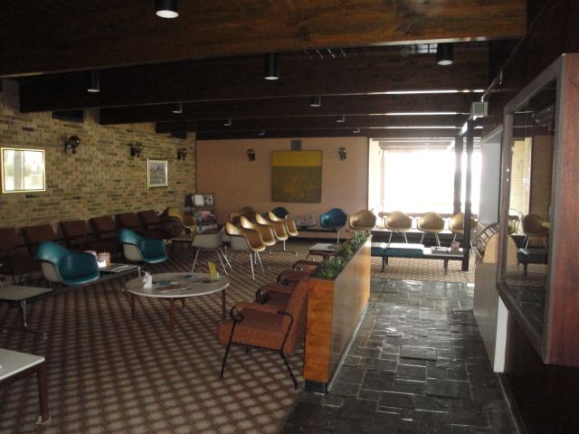209 S Main St, Almont, MI 48003